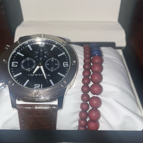 Men's Tahari Casual Dress Wristwatch Leather Band Analog Quartz Watch - Picture 4 of 4